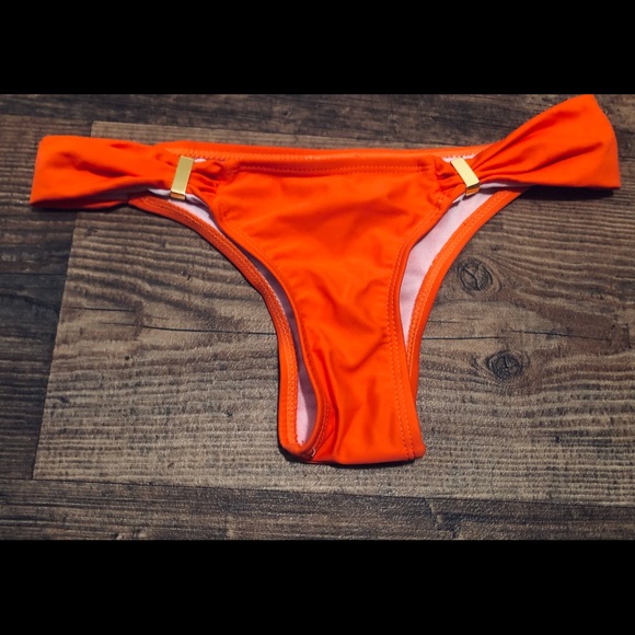 XS tangerine with gold accents bikini bottoms - Picture 2 of 2